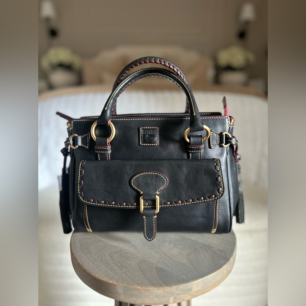 Dooney and Bourke Florentine Medium Pocket Satchel in NAVY